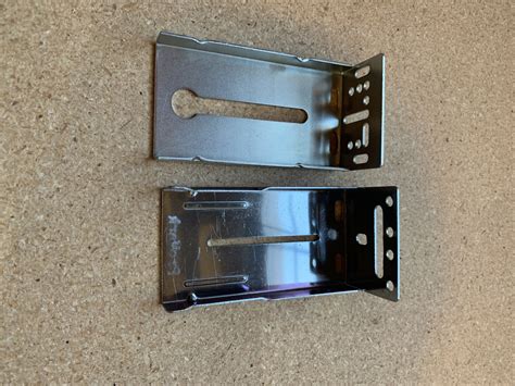 metal 2.5 1 drawer bracket|drawer guide rear mounting bracket.